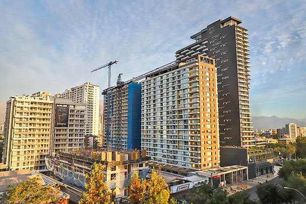 Gremio constructor apunta a inversionistas que esperan descuentos en los precios para impulsar demanda de viviendas