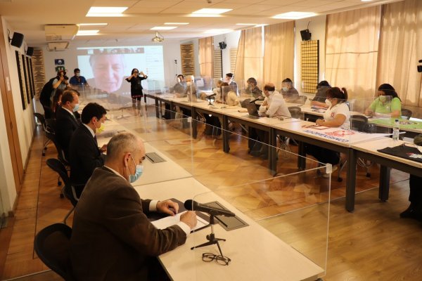 <p>Reajuste sector público: hoy se iniciaron las conversaciones entre Hacienda y los funcionarios estatales</p>