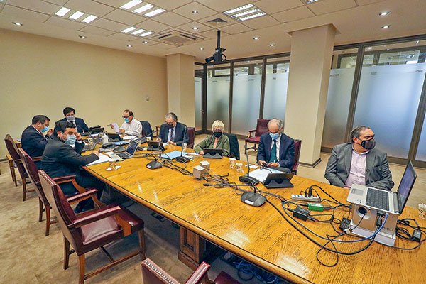 Cuarto retiro desde las AFP sortea la comisión y crece presión para que el Senado vote en Sala antes de las elecciones