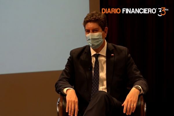 <p>Aniversario 33°Diario Financiero: Marily Lüders conversa con el Ministro de Hacienda, Rodrigo Cerda</p>