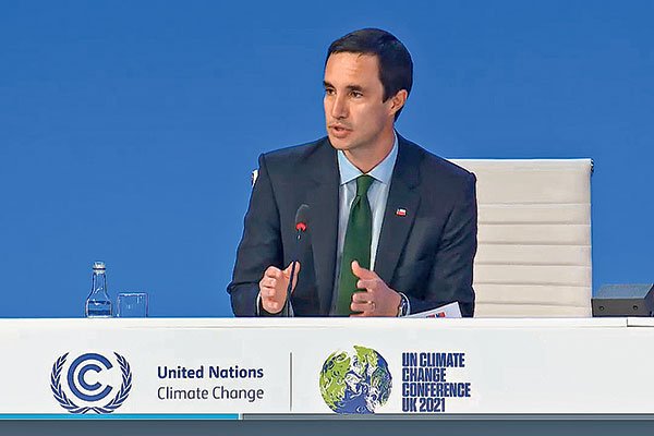 El ministro de Energía, Juan Carlos Jobet, está participando en la COP26 en Glasgow, Reino Unido.