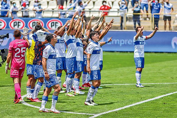 Gol de Cruzados: extiende la concesión del club deportivo