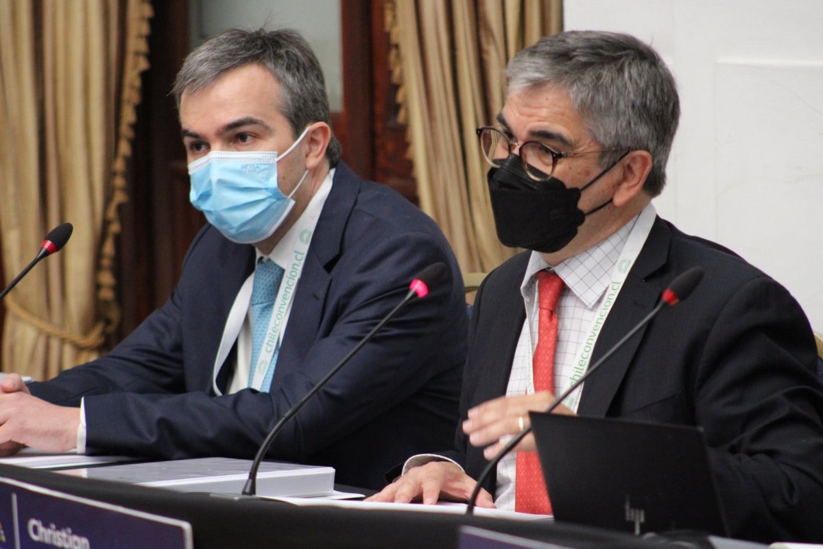 <p>Marcel advierte que sería "contradictorio" mantener la autonomía del Banco Central y que a la vez se pueda acusar constitucionalmente a sus consejeros</p>