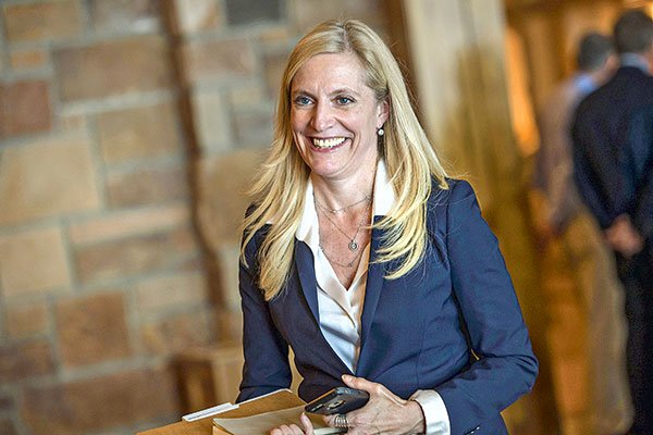 Lael Brainard, la defensora de las tasas bajas que entra en carrera para suceder a Powell