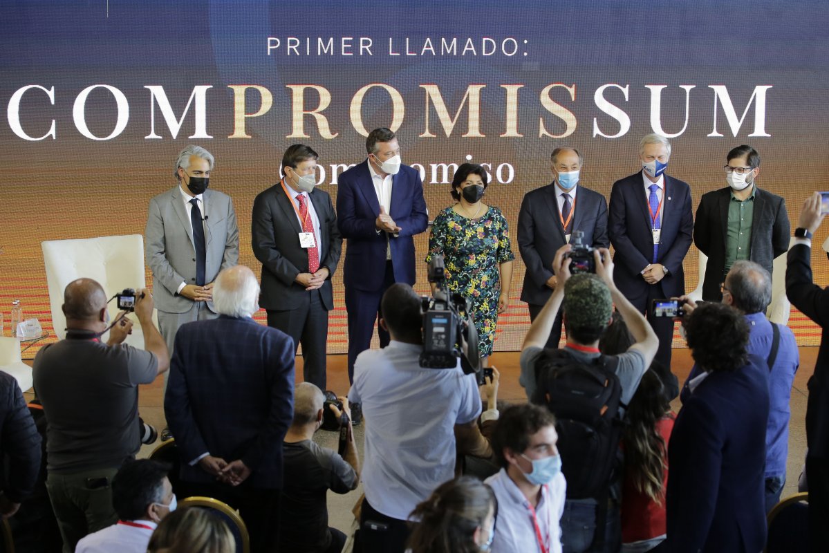 <p>La trastienda de una Enade con foco en La Moneda </p>