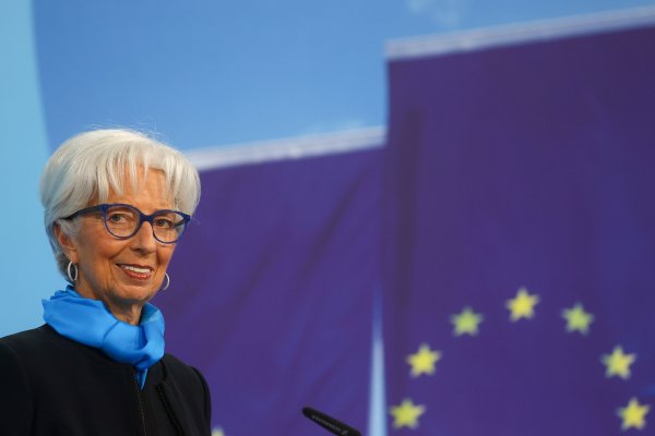 Lagarde, partidaria de no retirar de forma prematura los estímulos monetarios
