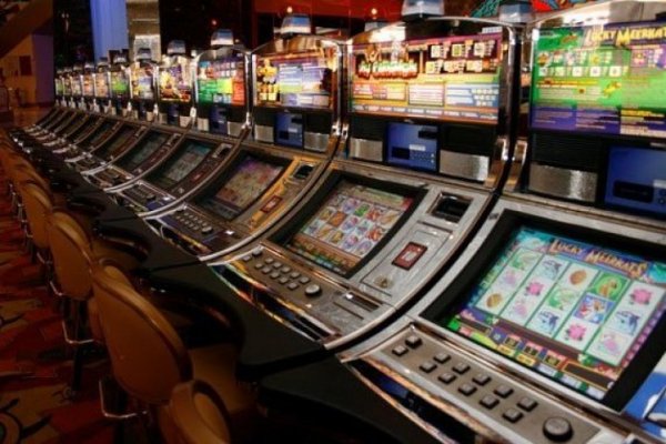 Licitación de casinos: Competencia de plazas en Talcahuano y Punta Arenas avanza sin novedades