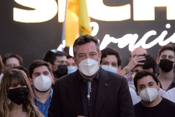 Tras reconocer derrota, comando de Sichel se apresta a moderar programa de Kast