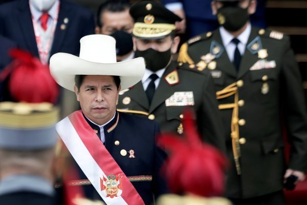 Economía de Perú se expande 11,4% en primeros meses del gobierno de Castillo