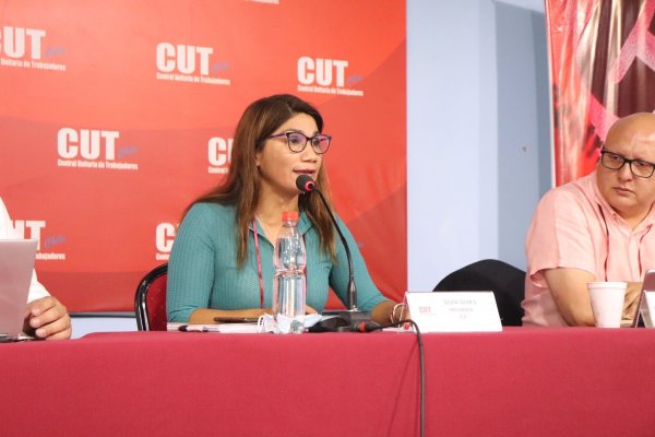 CUT oficializa apoyo en segunda vuelta a Boric y llama a los trabajadores a votar por el candidato de Apruebo Dignidad