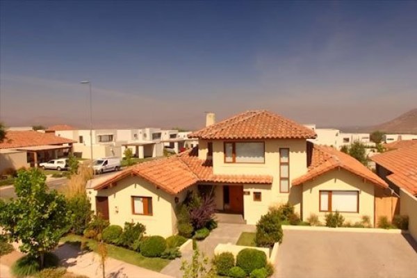 Inicio de escrituración de proyectos y alza en las promesas de venta impulsan resultados de Inmobiliaria Manquehue