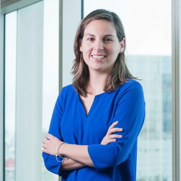 ¿Mujeres corporativas o corporativizando a las mujeres?