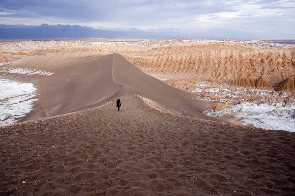 Tras 21 meses cerrado por la pandemia reabre el Valle de la Luna