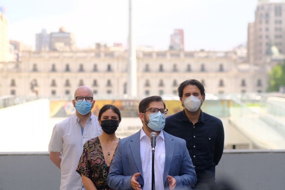 <p>Boric hace guiños a MEO y Parisi y plantea bajar sueldos a autoridades de gobierno</p>