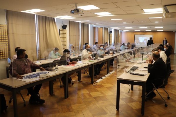 Reajuste del sector público: Hacienda vuelve a mejorar oferta pero aún no se llega a acuerdo