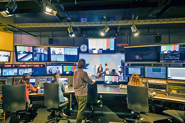 FNE cuestionó el criterio de los canales de televisión para adjudicar licitación que mide las audiencias