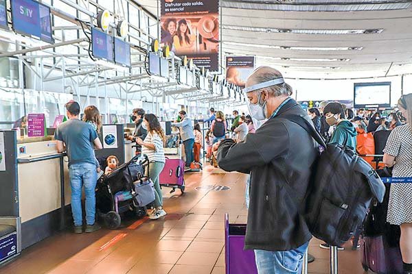 IATA: Latinoamérica lidera recuperación de conectividad aérea