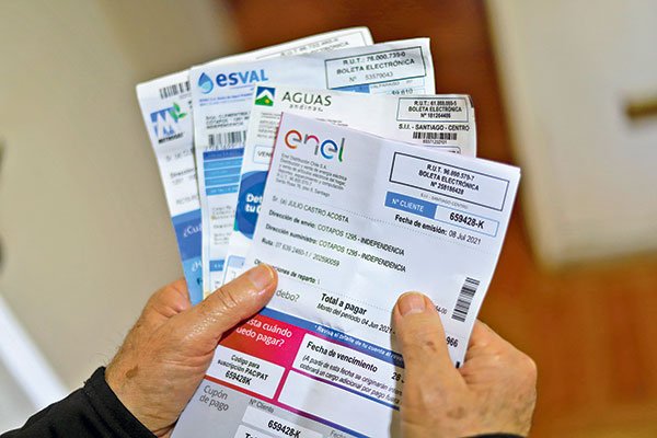 Comisión de Economía aprueba extender ley que suspende el corte de servicios básicos