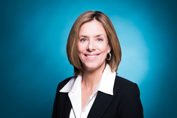 Elise Eberwein, vicepresidenta ejecutiva de personas y compromiso global de American Airlines. Foto: American Airlines