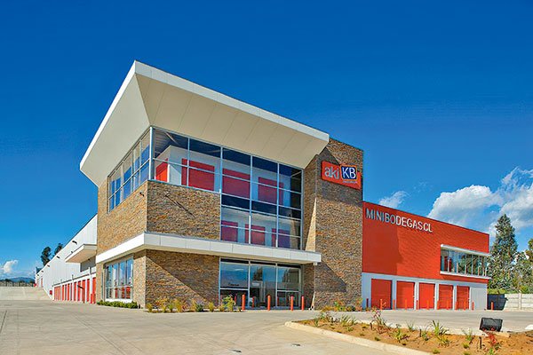 Aki KB prevé alto crecimiento de minibodegas a 2024 y lanzará proyecto dedicado al e-commerce