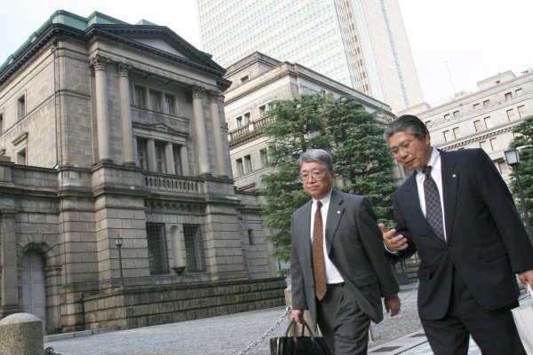 Japón aprueba presupuesto récord de estímulo a la economía por pandemia