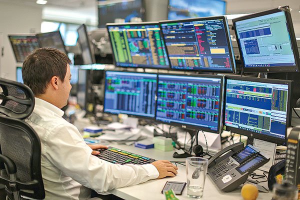 Fondos mutuos favoritos de los inversionistas sufren fuertes rescates en 2021