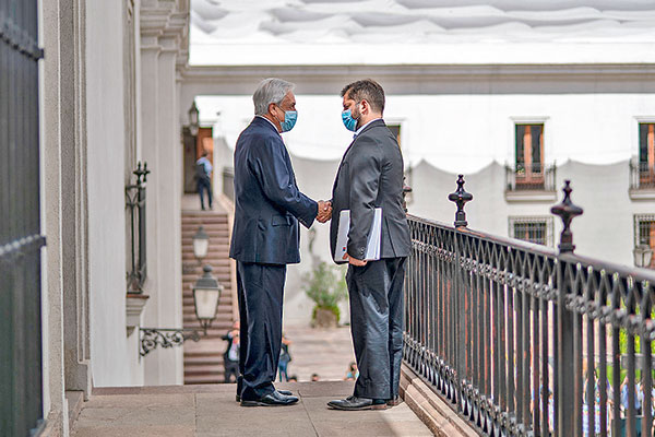 El mandatario electo sostuvo este lunes una reunión de dos horas con el Presidente Piñera.