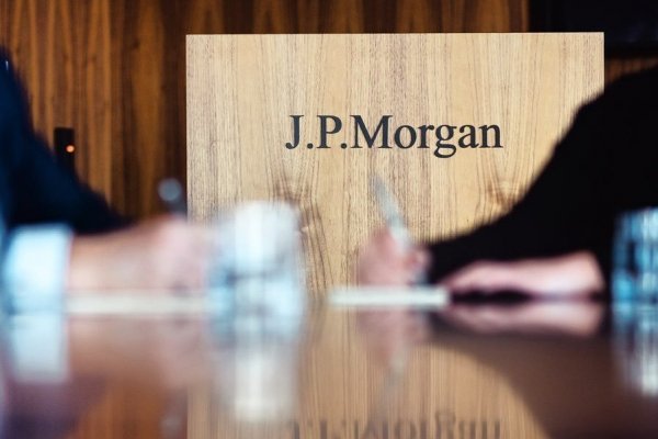 <p>JPMorgan y arribo de Gabriel Boric a La Moneda: “El mercado necesitará señales rápidas de moderación real”</p>