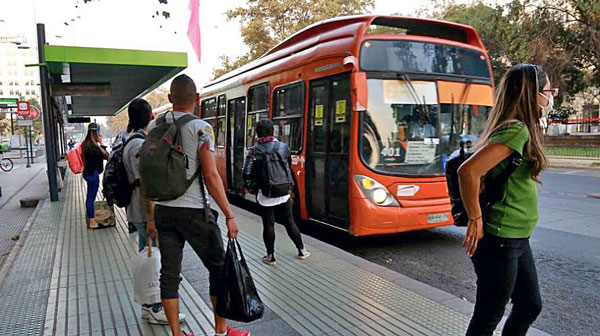 Problemas en el flujo de los buses complicó el desplazamiento hacia centros de votación