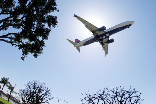 El tráfico aéreo internacional de noviembre fue el más alto desde el inicio de la pandemia