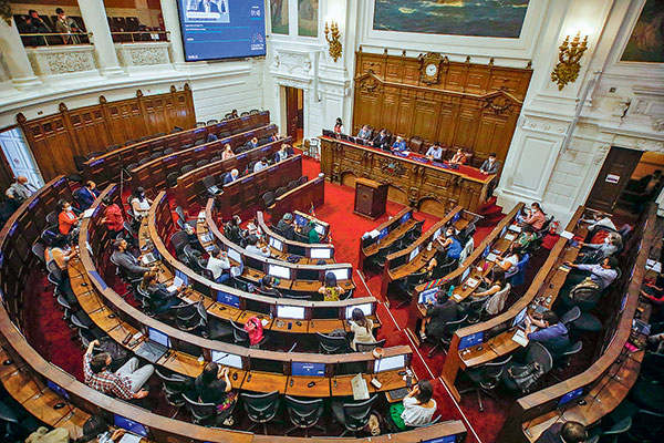 Dorador y Politzer lanzan candidaturas para presidir la Convención