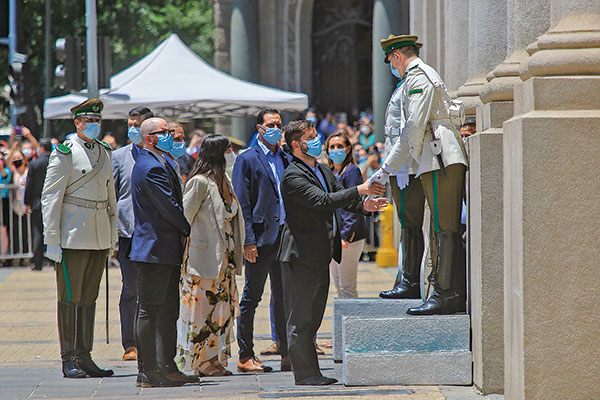 Las pistas entregadas por el Presidente electo Gabriel Boric en sus cinco primeros días