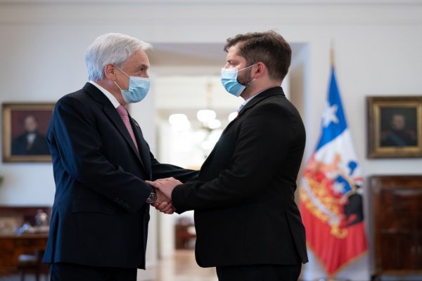 <p>Ahora en DF| Una reunión con el Presidente Piñera y los timoneles de los partidos: la primera semana Boric post elecciones</p>