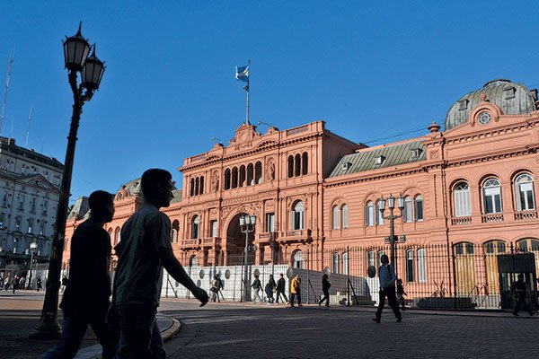 Actividad económica de Argentina crece 6,7% en octubre y se desacelera respecto al mes previo