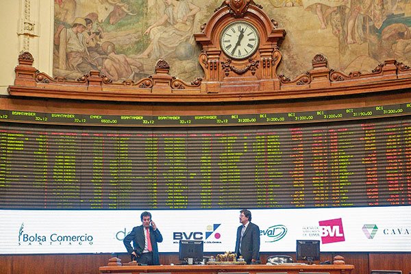 A una semana de la victoria de Boric: la bolsa chilena se recupera y el dólar no llegó a $ 900