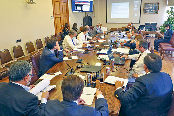 Gobierno apuesta por aprobar pensión garantizada en enero y comenzar a pagarla en marzo