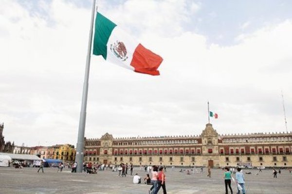 Gobierno de México anuncia moneda digital para 2024 y banco central guarda silencio