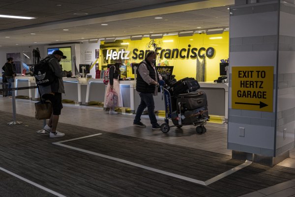 Hertz ha anunciado alianzas con Tesla para flota de autos eléctricos. Foto: Bloomberg