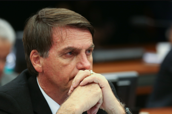 Bolsonaro amplía las exenciones fiscales para las industrias intensivas en mano de obra