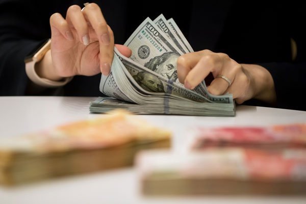 Tras movido 2021, el dólar en Chile cerró casi sin variación su primera jornada de 2022