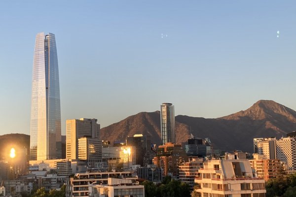 Actividad económica en Chile creció 14,3% en noviembre de 2021, sobre las expectativas