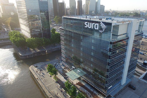 Argos y Nutresa dejan en suspenso decisión de vender acciones en OPA de Sura