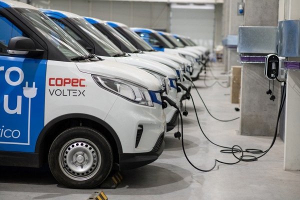 Se instalarán 60 puntos de carga para la flota de autos eléctricos de reparto de última milla. Foto: Copec Voltex