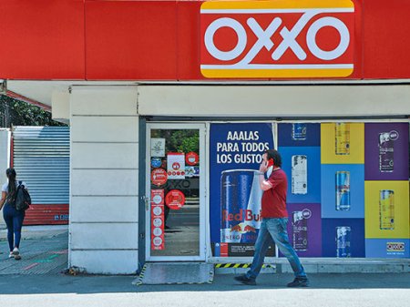 Mexicana Femsa logra aprobación para expandir Oxxo en Chile