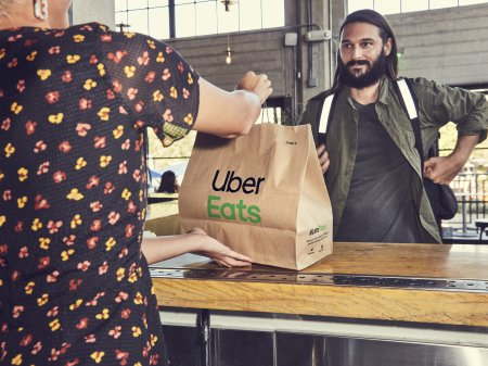 Uber Eats saldrá de Brasil en medio de férrea competencia