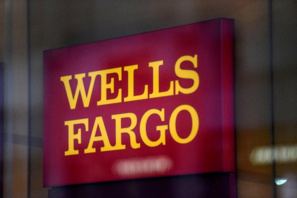Wells Fargo prevé cuatro alzas de tasas en EEUU este año y recorta previsión de crecimiento