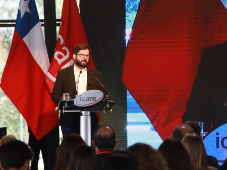 Nuevo presidente de Chile entrega señales de lo que será a su gobierno a empresarios