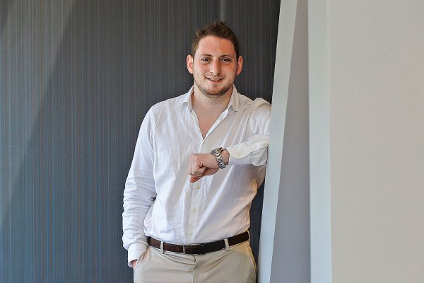 Tercera generación de grupo Hites debuta en el negocio fintech