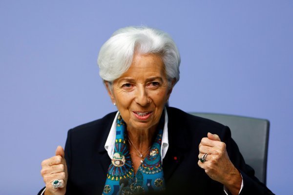 Lagarde dice que el BCE hará todo lo necesario para que inflación baje al 2%
