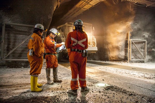 Negociaciones colectivas en la minería: bonos por término de contrato subieron 18% en 2021